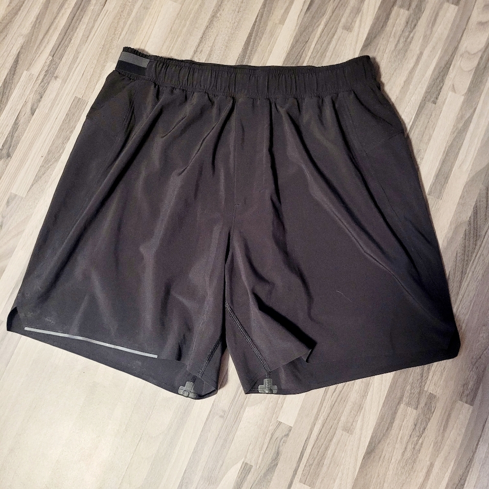 lululemon athletica Men's Black Athletic Shorts Small